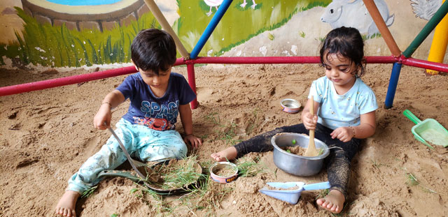 Dancing Dolphins (2-3 Years)